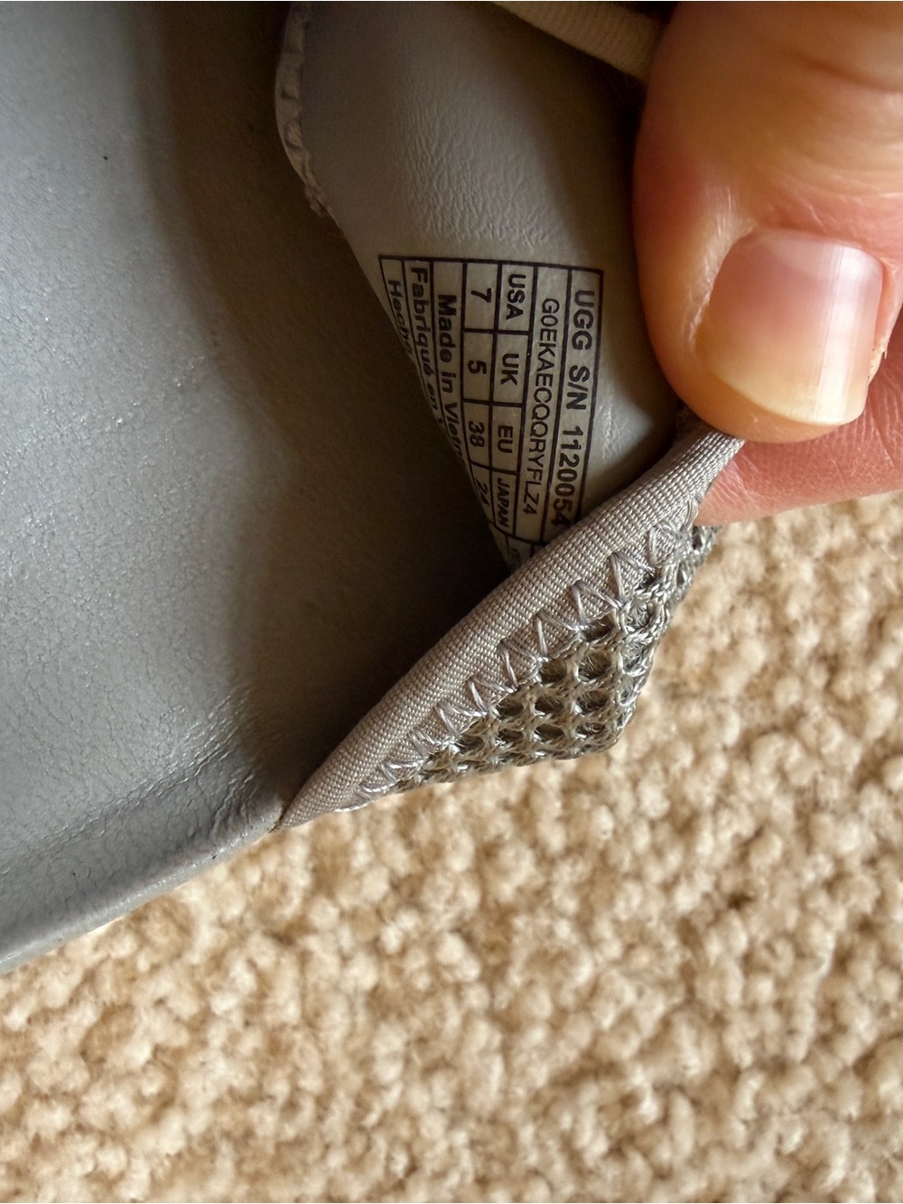 UGG women’s Grey Open-Toe Comfort Sandals - Picture 3 of 9